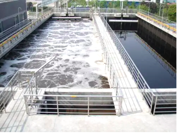 Xử lý nước thải bằng phương pháp cơ học giúp tách chất rắn ra khỏi nguồn nước