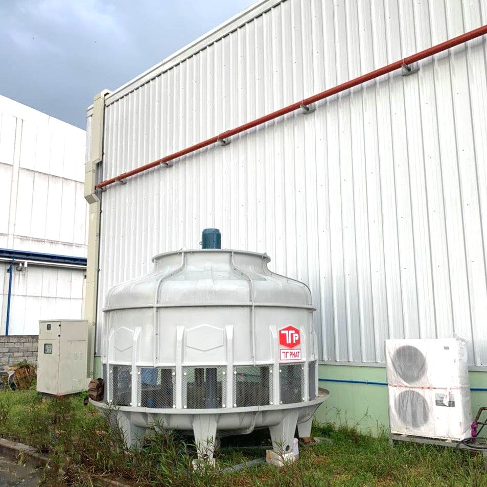 Tháp giải nhiệt được lắp đặt ở nhà máy thực phẩm